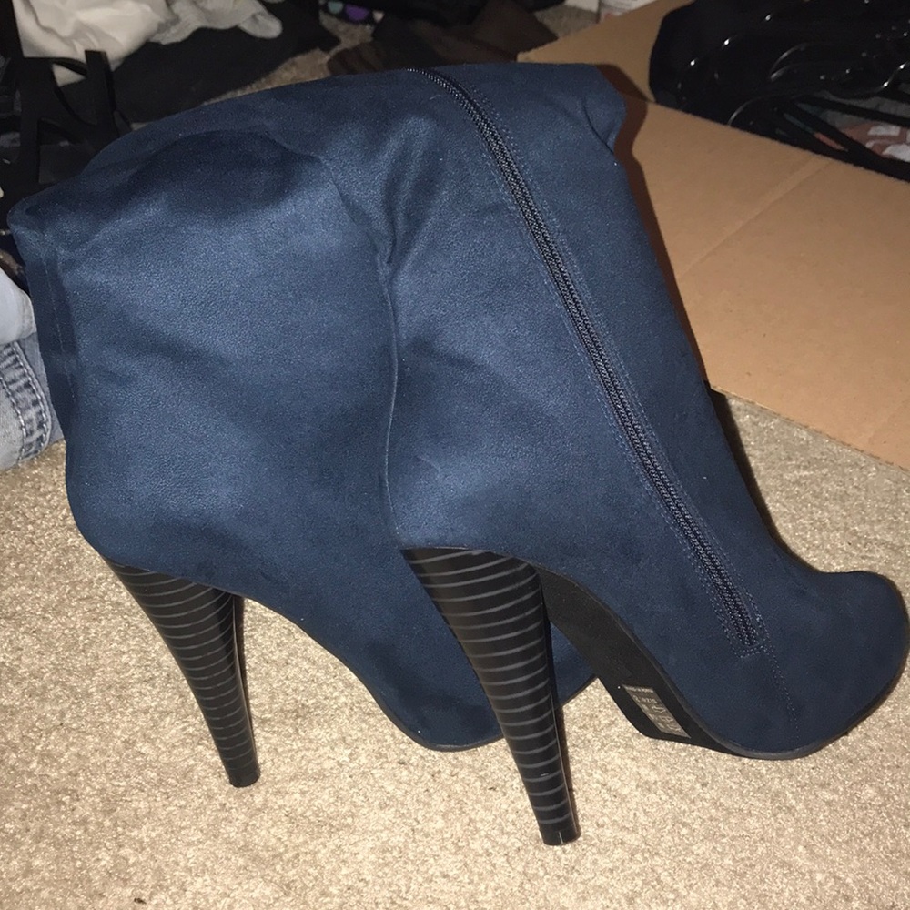 ‼️SOLD‼️Boots